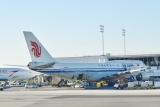 Boeing 747-89L